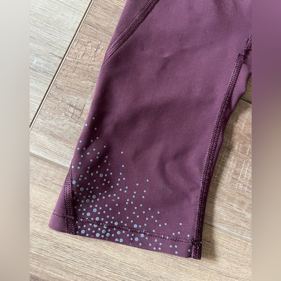 Lululemon Tight Stuff Crop Bordeaux Drama /Raspberry Size 4 Leggings - Picture 5 of 7